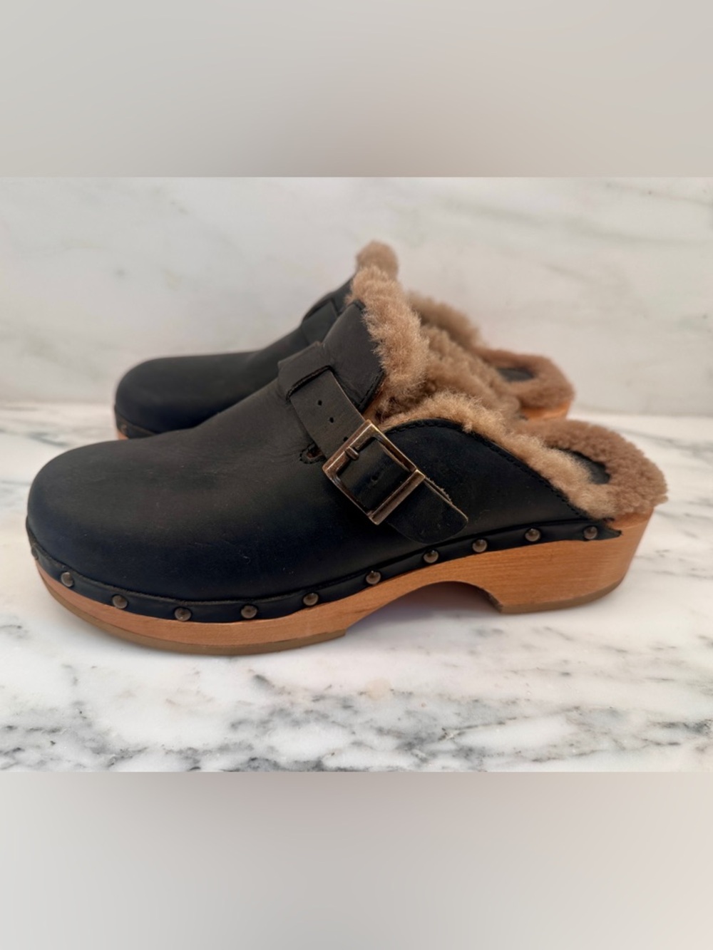 REDONE : Black Leather Shearling-Lined Clog Mule with Buckle
